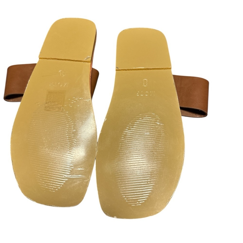 MOTF Brown Leatherlike Sandals with Gold Accent Size 6/36 NWOT - Picture 3 of 3